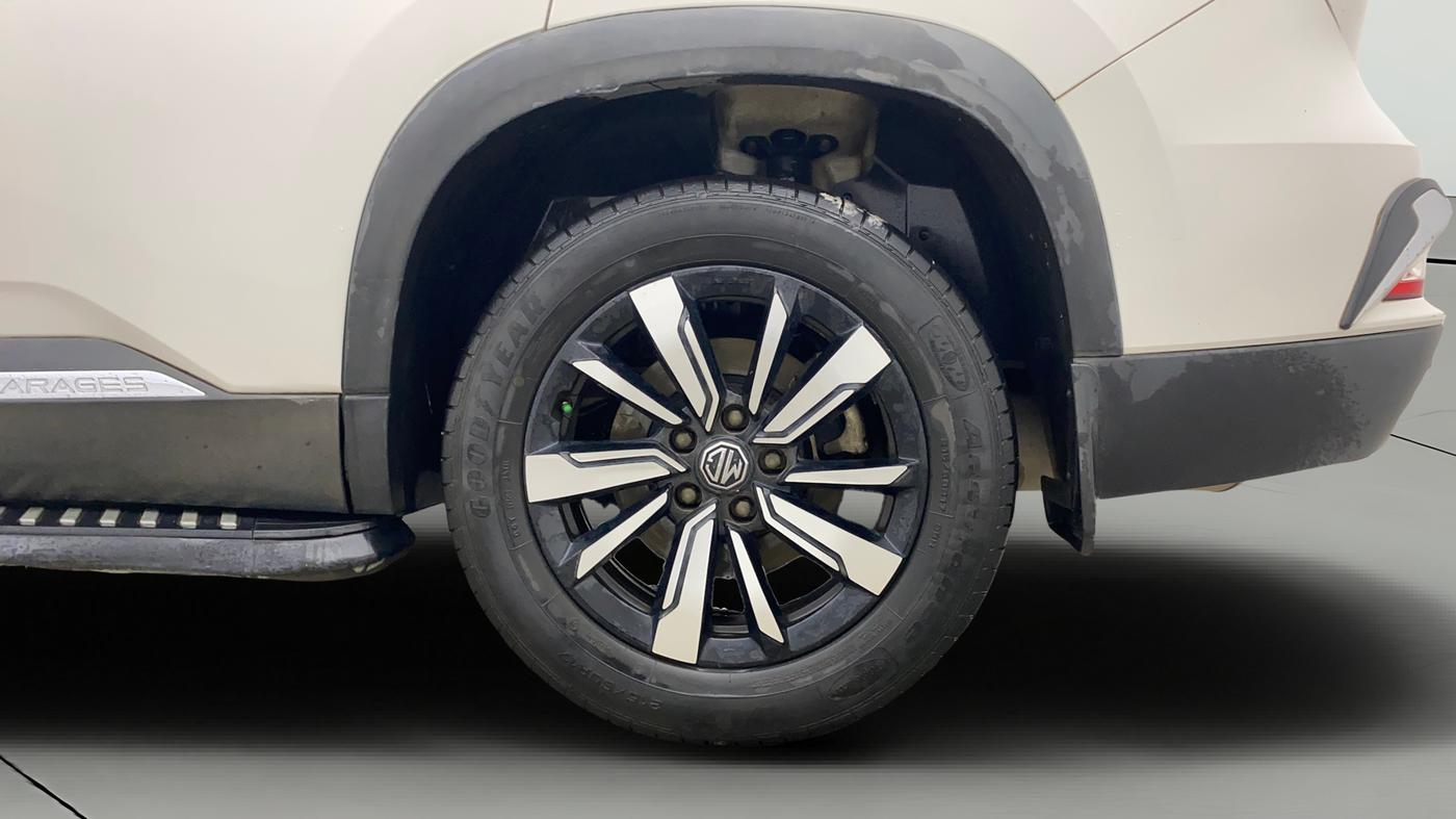 2020 MG HECTOR PLUS SHARP 1.5 PETROL TURBO DCT 6-STR, Petrol, Automatic, 47,361 km, Left Rear Wheel