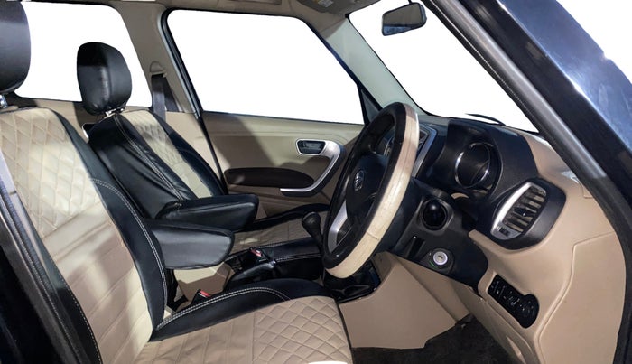 2015 Mahindra TUV300 T8, Diesel, Manual, 1,48,651 km, Right Side Front Door Cabin