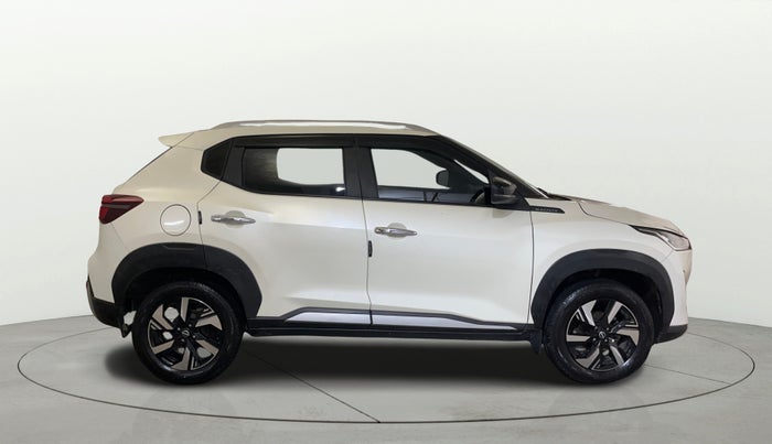 2025 Nissan MAGNITE N-Connecta B4D 1.0 Petrol AMT, Petrol, Automatic, 9,435 km, Right Side View