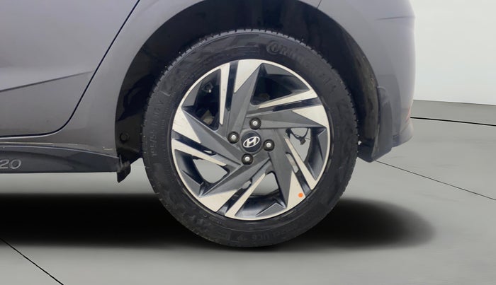 2022 Hyundai NEW I20 ASTA (O) 1.2 MT, Petrol, Manual, 1,00,478 km, Left Rear Wheel