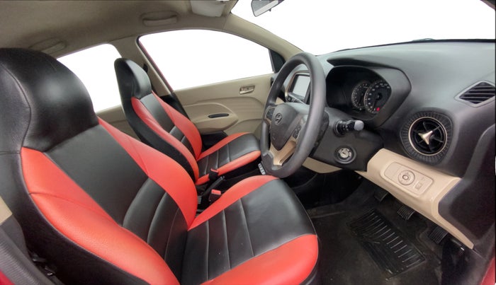 2018 Hyundai NEW SANTRO SPORTZ MT, Petrol, Manual, 1,09,242 km, Right Side Front Door Cabin