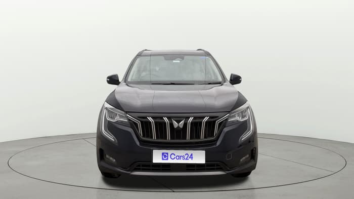 2023 Mahindra XUV700 AX 7 P AT 7 STR, Petrol, Automatic, 11,821 km, Front