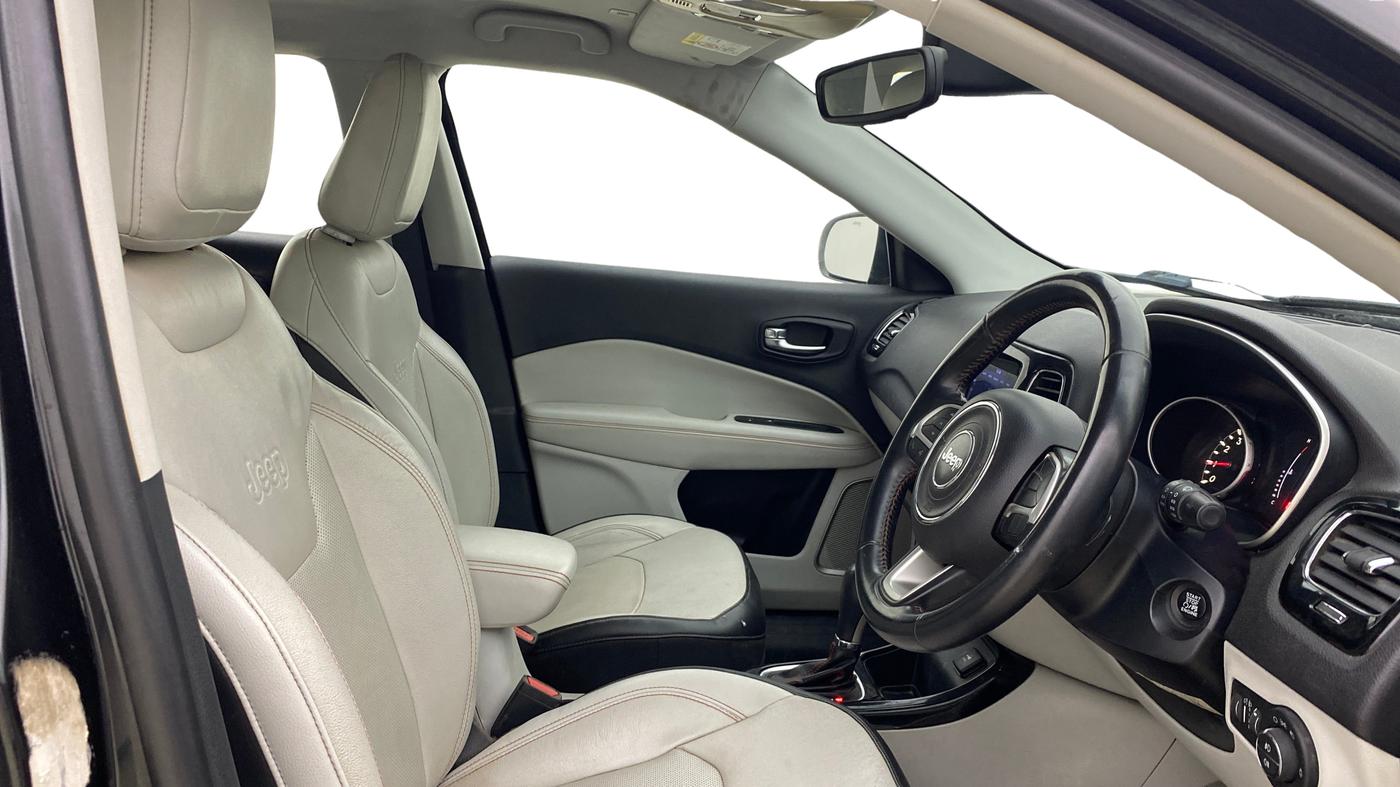 2018 Jeep Compass LIMITED 1.4 PETROL AT, Petrol, Automatic, 75,835 km, Right Side Front Door Cabin
