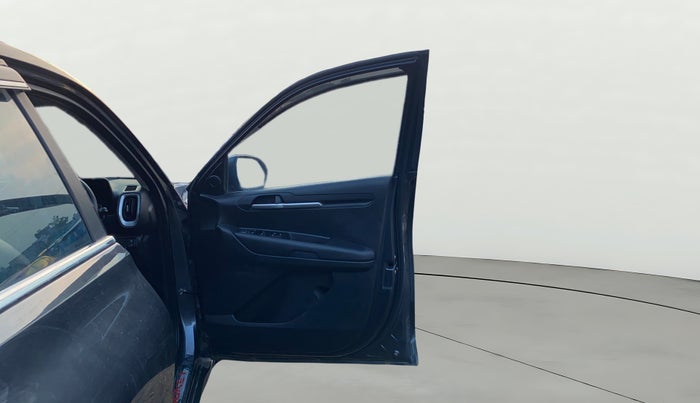 2023 KIA SONET HTK PLUS 1.0 IMT, Petrol, Manual, 22,001 km, RHS Front Door