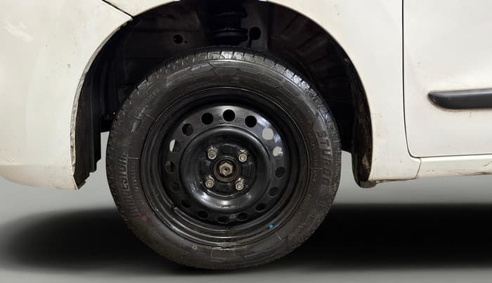 2015 Maruti Wagon R 1.0 VXI, Petrol, Manual, 53,423 km, Left Front Wheel
