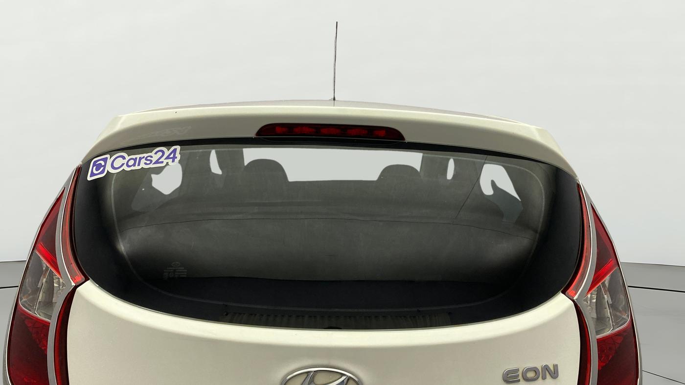2018 Hyundai Eon SPORTZ, Petrol, Manual, 22,380 km, Rear Windshield