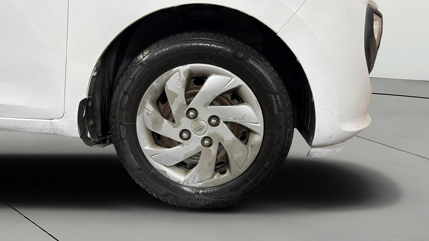 2019 Hyundai NEW SANTRO SPORTZ CNG, CNG, Manual, 79,405 km, Right Front Wheel