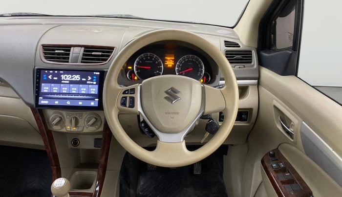 2016 Maruti Ertiga VXI CNG, CNG, Manual, 97,023 km, Steering Wheel Close Up