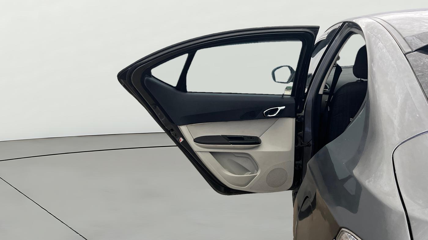 2022 Tata TIGOR XZ PLUS CNG, CNG, Manual, 88,585 km, LHS Rear Door