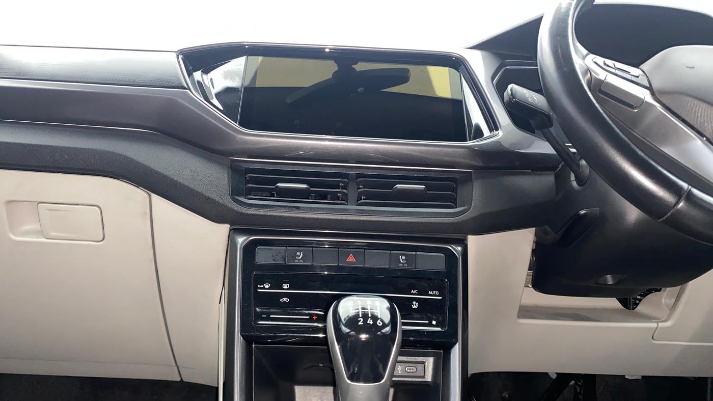 2021 Volkswagen TAIGUN TOPLINE 1.0 TSI MT, Petrol, Manual, 91,699 km, Air Conditioner