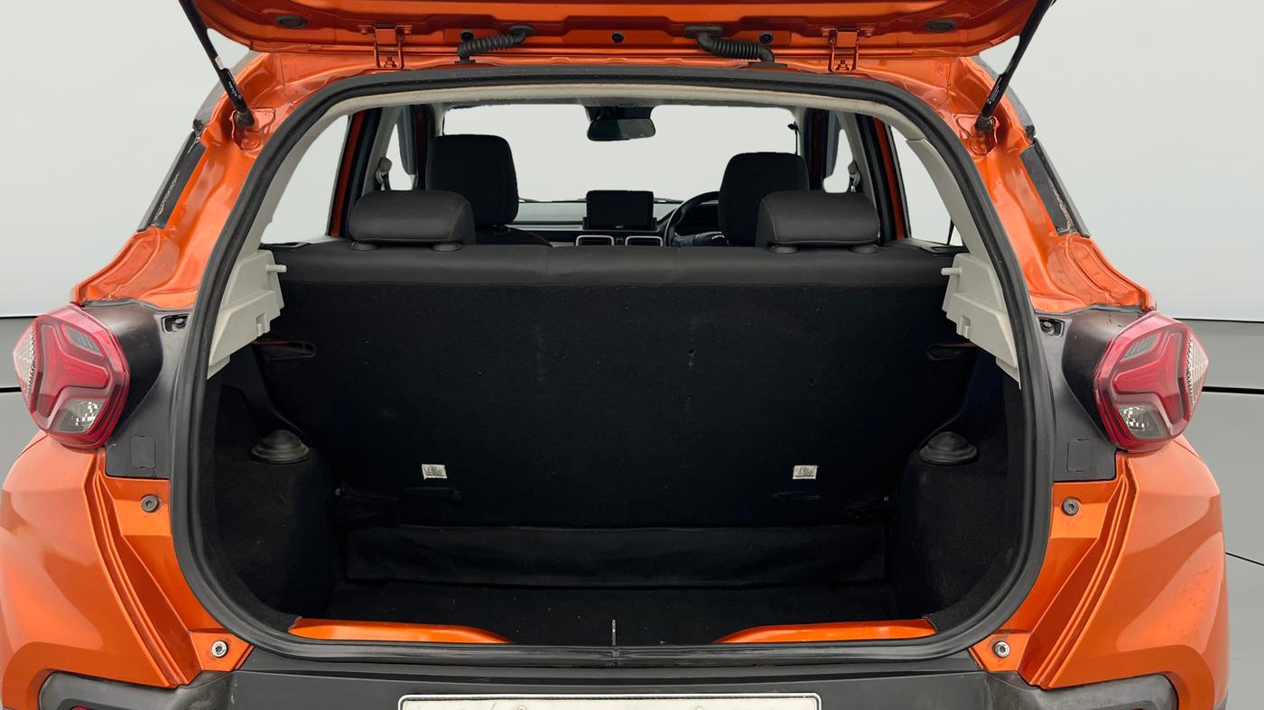 2022 Tata PUNCH CREATIVE  AMT, Petrol, Automatic, 30,558 km, Boot Open Zoomed View