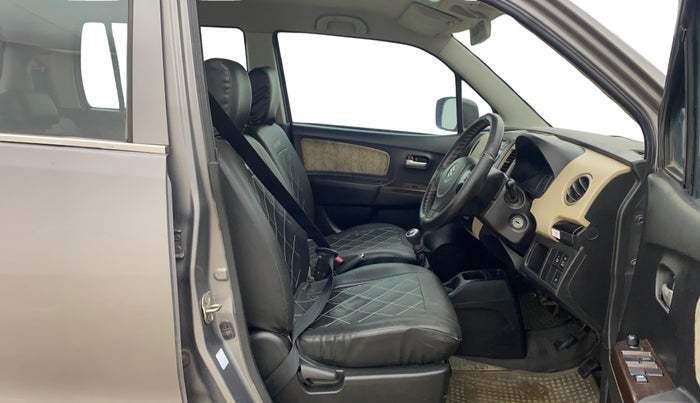 2018 Maruti Wagon R 1.0 VXI, Petrol, Manual, 78,232 km, Right Side Front Door Cabin