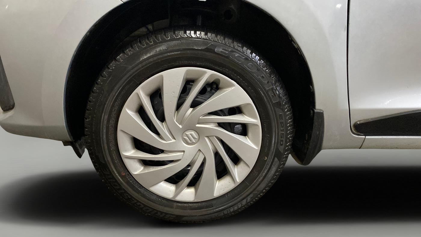 2022 Maruti Ertiga VXI SHVS, Petrol, Manual, 21,372 km, Left Front Wheel