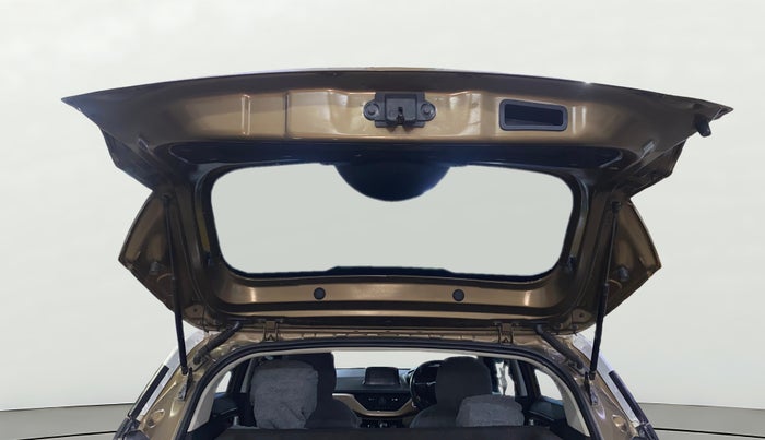 2023 Tata NEXON XZ PLUS (PREMIUM) DIESEL JET, Diesel, Manual, 71,252 km, Boot Door Open