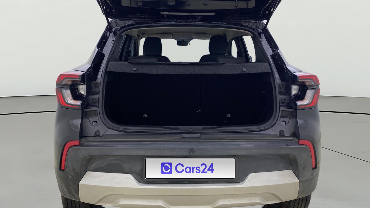 2025 Renault Kiger RXT (O) AMT, Petrol, Automatic, 8,223 km, Boot Open Zoomed View