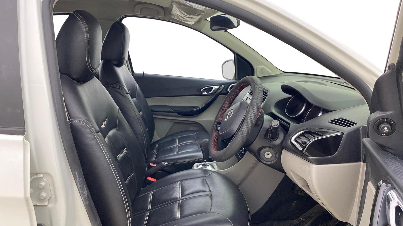 2019 Tata Tiago XZA PLUS PETROL, Petrol, Automatic, 1,14,495 km, Right Side Front Door Cabin