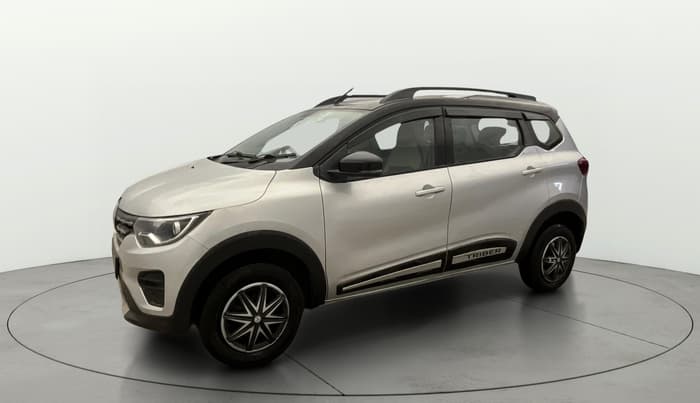 2022 Renault TRIBER RXT, Petrol, Manual, 83,843 km, Left Front Diagonal