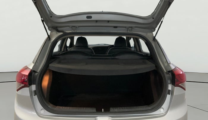 2015 Hyundai Elite i20 SPORTZ 1.2, Petrol, Manual, 49,582 km, Boot Open Zoomed View