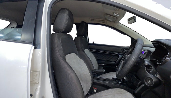 2021 Renault Kiger RXL MT, Petrol, Manual, 35,066 km, Right Side Front Door Cabin