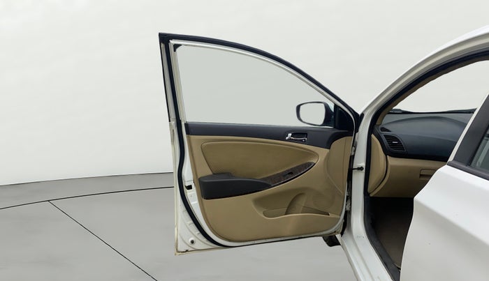 2012 Hyundai Verna FLUIDIC 1.6 CRDI SX, Diesel, Manual, 1,11,454 km, LHS Front Door