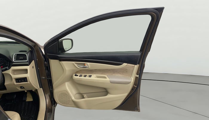 2015 Maruti Ciaz VXI+AT, Petrol, Automatic, 94,706 km, RHS Front Door