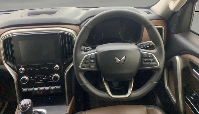2024 Mahindra SCORPIO-N Z8 PETROL MT 7 STR, Petrol, Manual, 12,317 km, Steering Wheel Close Up