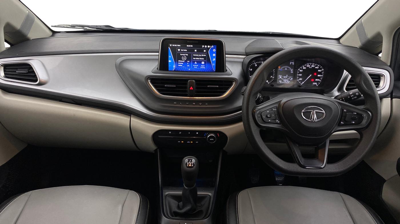 2022 Tata ALTROZ XT PETROL, Petrol, Manual, 43,240 km, Dashboard