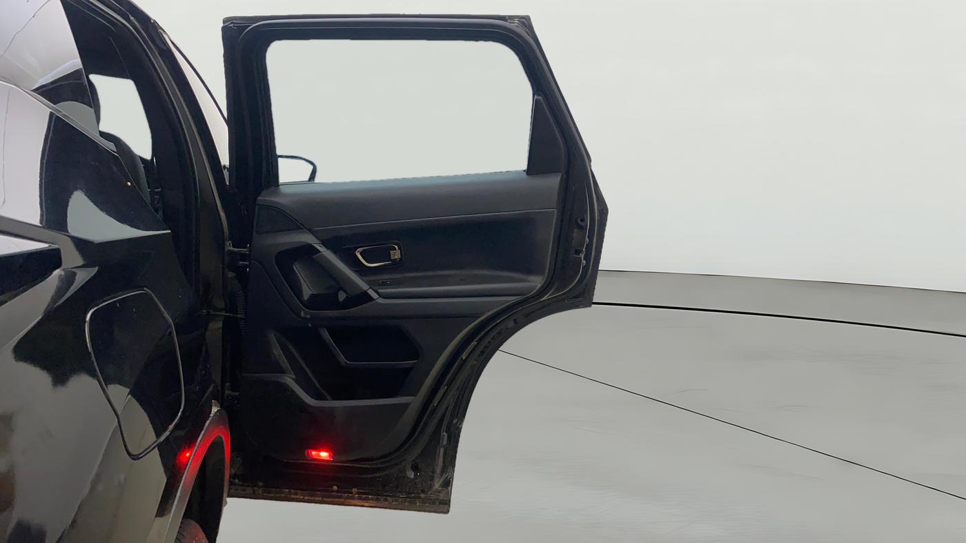 2022 Tata Harrier XZA Plus 2.0L Kryotec Halo Dark Edition, Diesel, Automatic, 1,33,989 km, RHS Rear Door