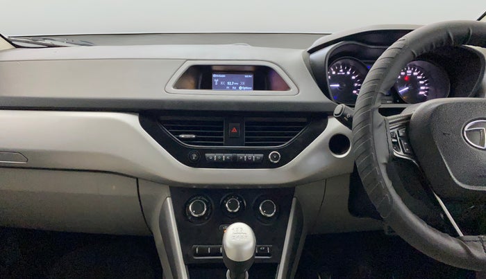 2018 Tata NEXON XM PETROL, CNG, Manual, 1,37,512 km, Air Conditioner
