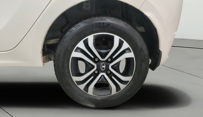 2022 Tata Tiago XT PETROL, Petrol, Manual, 21,841 km, Left Rear Wheel
