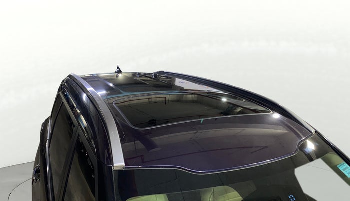 2022 KIA CARENS LUXURY PLUS 1.4 PETROL 7 STR, Petrol, Manual, 28,087 km, Roof