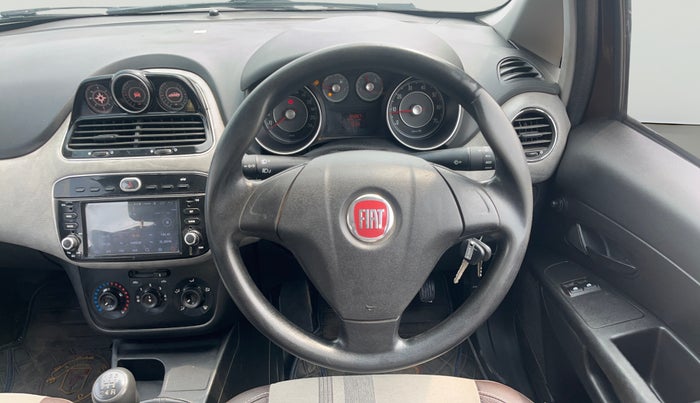 2015 Fiat Avventura ACTIVE 1.4, Petrol, Manual, 54,050 km, Steering Wheel Close Up