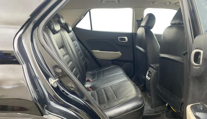 2023 Hyundai VENUE S 1.2, Petrol, Manual, 89,569 km, Right Side Rear Door Cabin