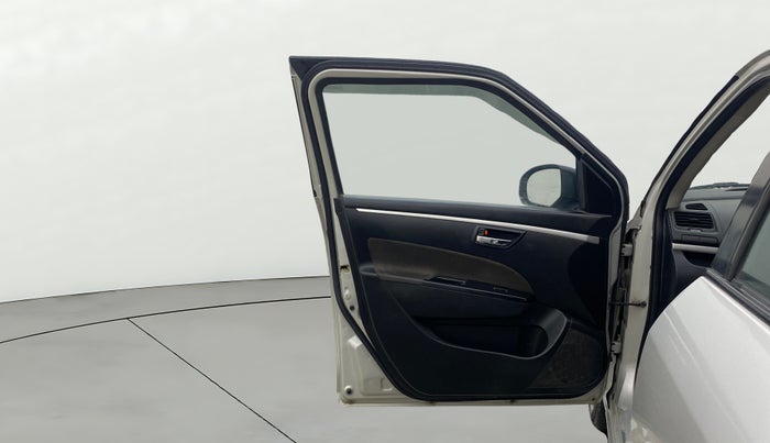 2017 Maruti Swift VXI O, Petrol, Manual, 1,47,828 km, LHS Front Door