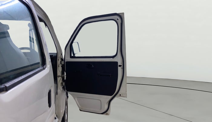 2018 Maruti Eeco 5 STR WITH A/C+HTR, CNG, Manual, 84,069 km, RHS Front Door