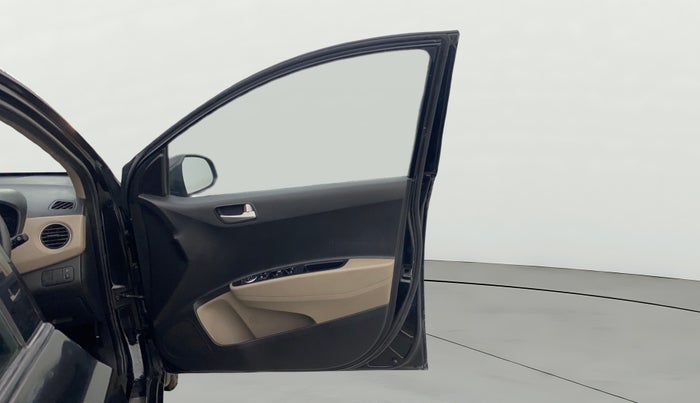 2015 Hyundai Xcent S 1.2, Petrol, Manual, 39,050 km, RHS Front Door