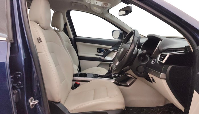 2022 Tata Safari XZA PLUS, Diesel, Automatic, 58,780 km, Right Side Front Door Cabin
