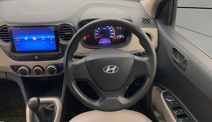 2015 Hyundai Grand i10 MAGNA 1.2 KAPPA VTVT, CNG, Manual, 1,13,214 km, Steering Wheel Close Up