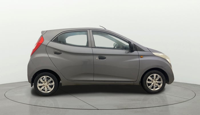 2012 Hyundai Eon MAGNA +, Petrol, Manual, 1,10,019 km, Right Side View