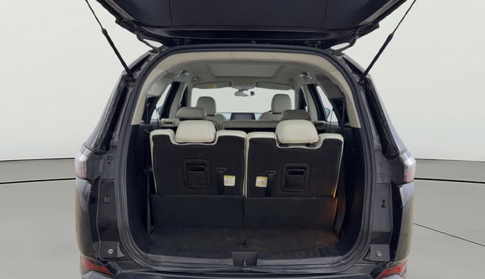 2022 Tata Safari XZ PLUS, Diesel, Manual, 1,01,162 km, Boot Open Zoomed View
