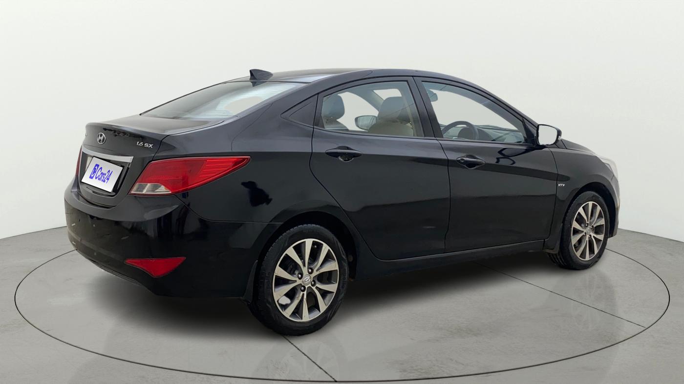 2016 Hyundai Verna FLUIDIC 4S 1.6 VTVT SX, Petrol, Manual, 78,149 km, Right Back Diagonal