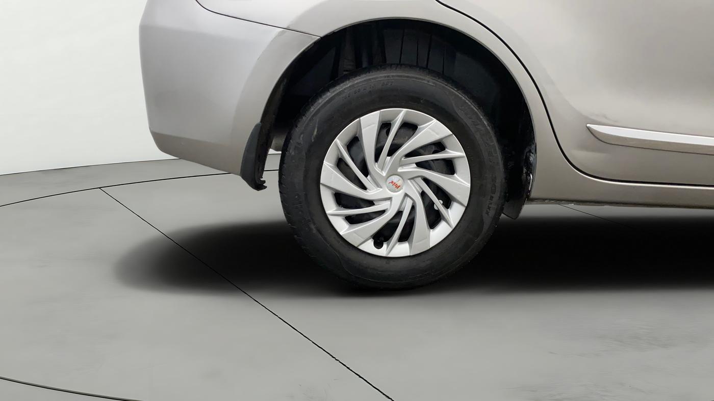 2021 Maruti Dzire VXI, Petrol, Manual, 34,645 km, Right Rear Wheel