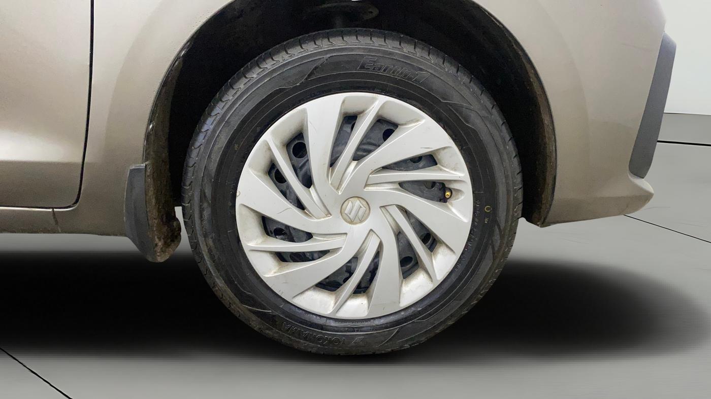 2019 Maruti Ertiga VXI SHVS, Petrol, Manual, 81,103 km, Right Front Wheel