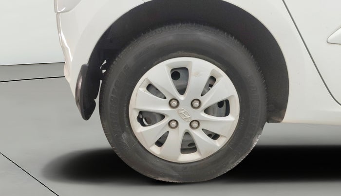 2013 Hyundai i10 SPORTZ 1.2, Petrol, Manual, 27,481 km, Right Rear Wheel