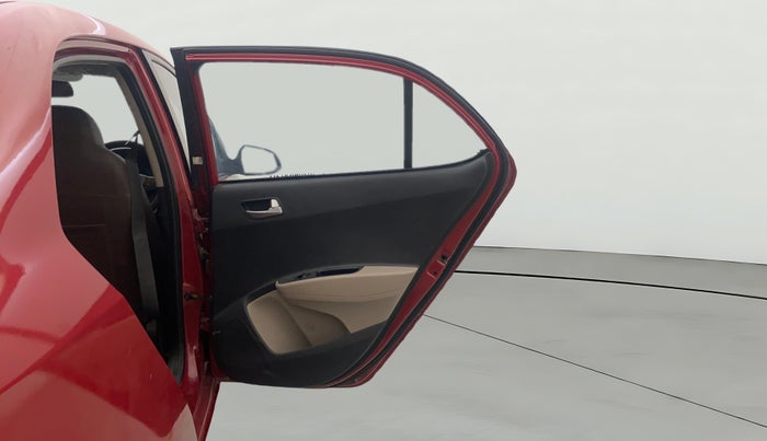 2016 Hyundai Xcent SX 1.2, Petrol, Manual, 48,240 km, RHS Rear Door