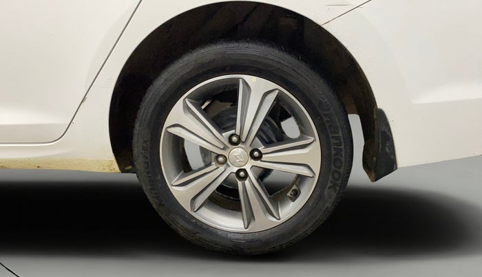 2019 Hyundai Verna 1.6 VTVT SX + AT, Petrol, Automatic, 40,204 km, Left Rear Wheel