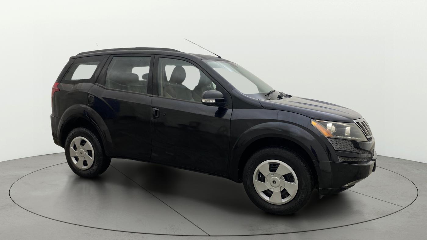 2014 Mahindra XUV500 W4, Diesel, Manual, 97,259 km, Right Front Diagonal