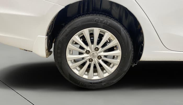 2016 Maruti Ciaz ZDI SHVS, Diesel, Manual, 1,23,397 km, Right Rear Wheel