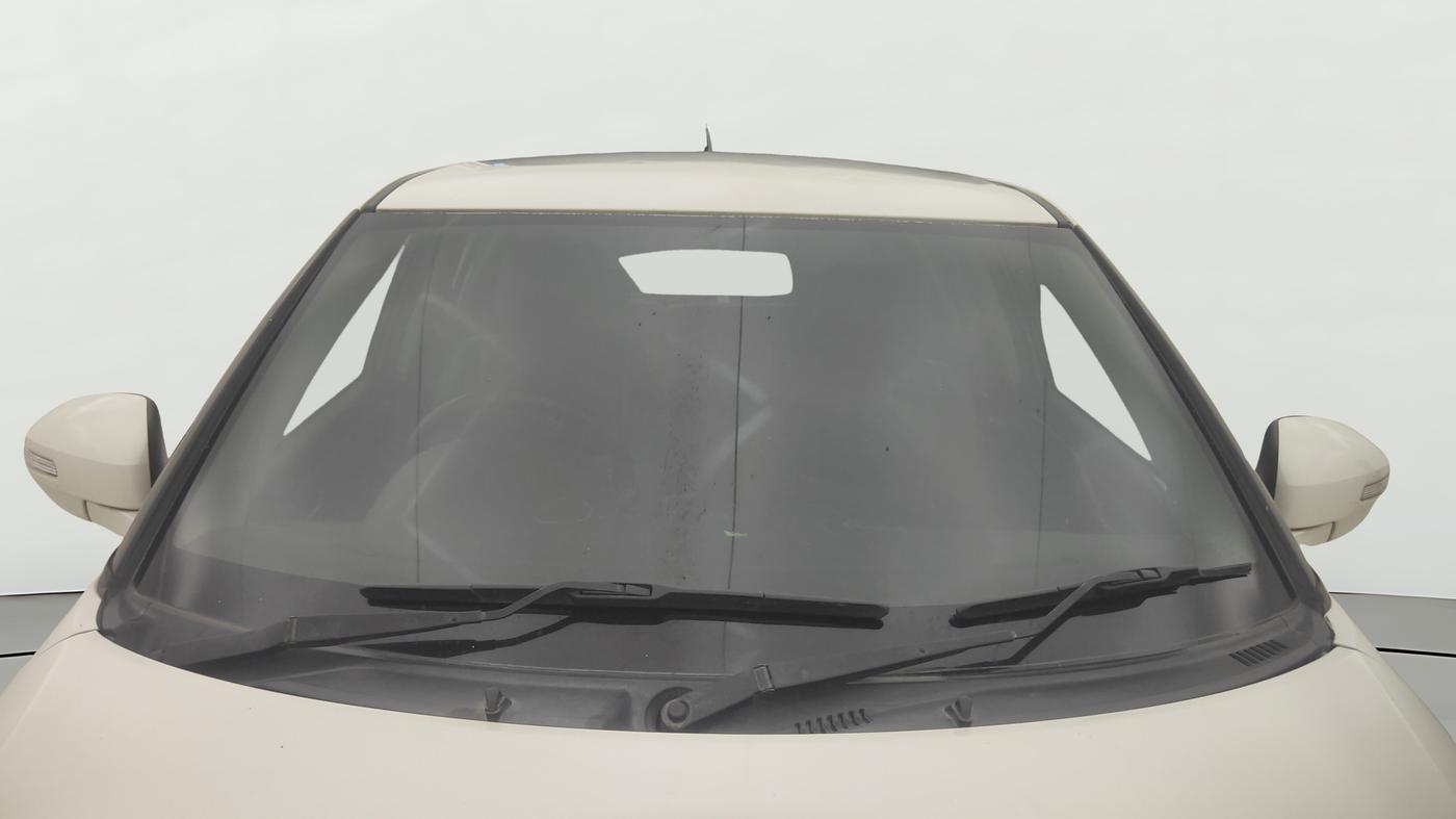 2015 Maruti Swift ZXI, Petrol, Manual, 68,575 km, Front Windshield