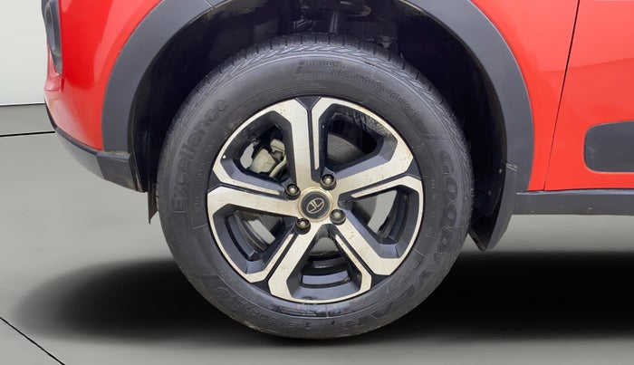 2023 Tata NEXON XZA PLUS SUNROOF PETROL, Petrol, Automatic, 31,113 km, Left Front Wheel